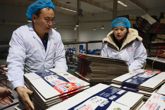 党员带头赴一线  助力春节保生产—安博(中国)别样“生产突击队”助力车间生产