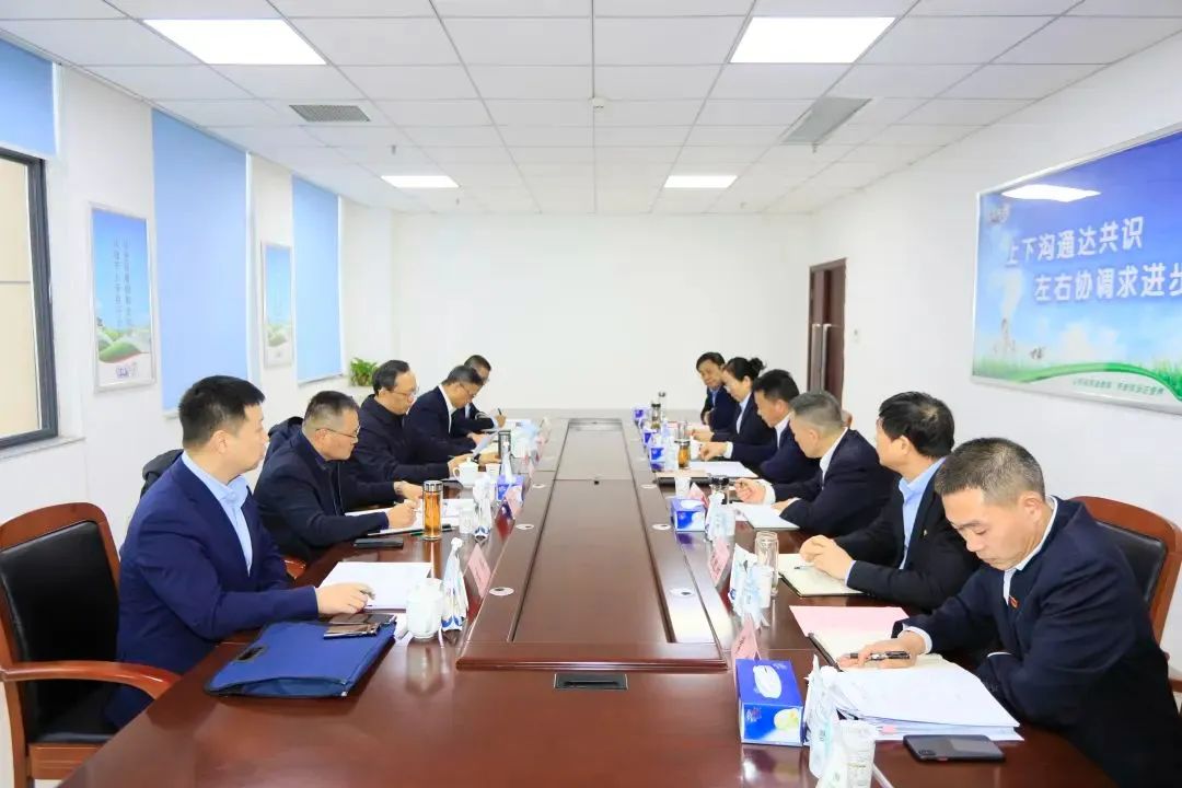 省政府国资委党委书记、主任李涛一行到安博(中国)乳业集团调研