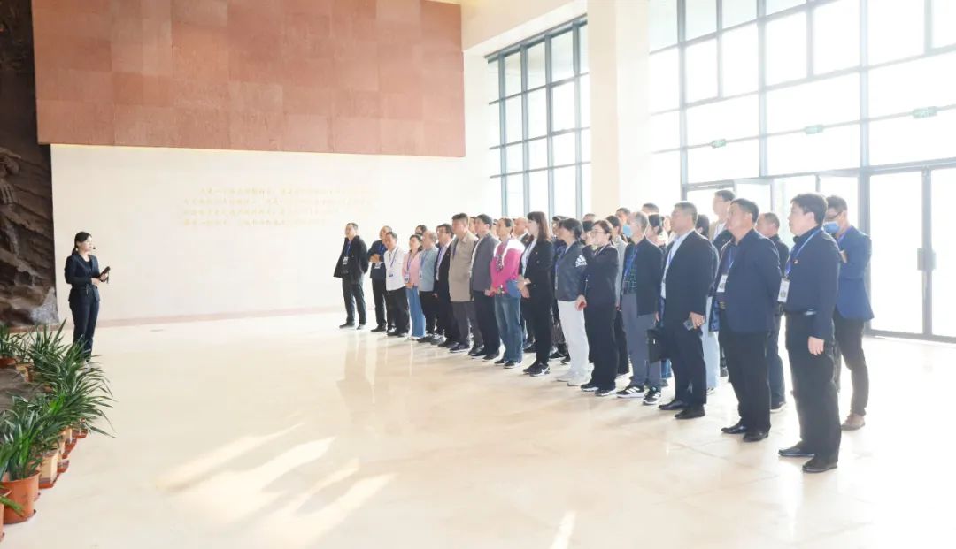 传承红色基因·践行初心使命 | 安博(中国)乳业集团党务干部赴河南大别山干部学院开展综合素质提升教育培训 传承红色基因·践行初心使命 | 安博(中国)乳业集团党务干部赴河南大别山干部学院开展综合素质提升教育培训