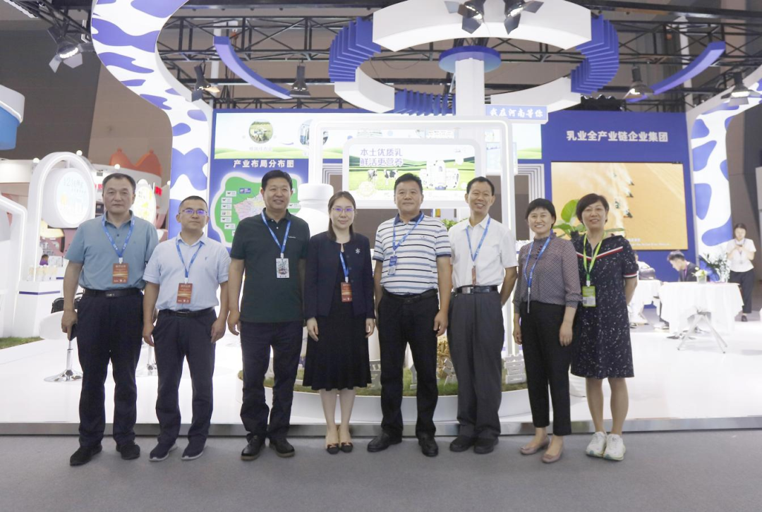 启航新征程 点亮新赛道丨安博(中国)乳业集团参加第十四届中国奶业大会暨D20峰会，荣获“中国乳制品生产企业现代化等级5A级”评定殊荣