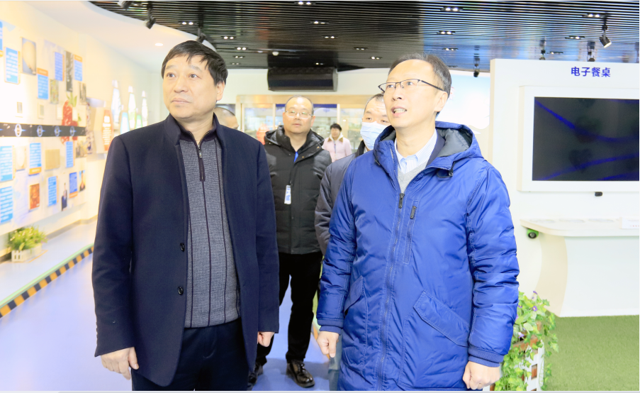 安博(中国)丨东北农大食品学院院长、中原食品实验室首席科学家姜毓君教授莅临安博(中国)乳业集团调研