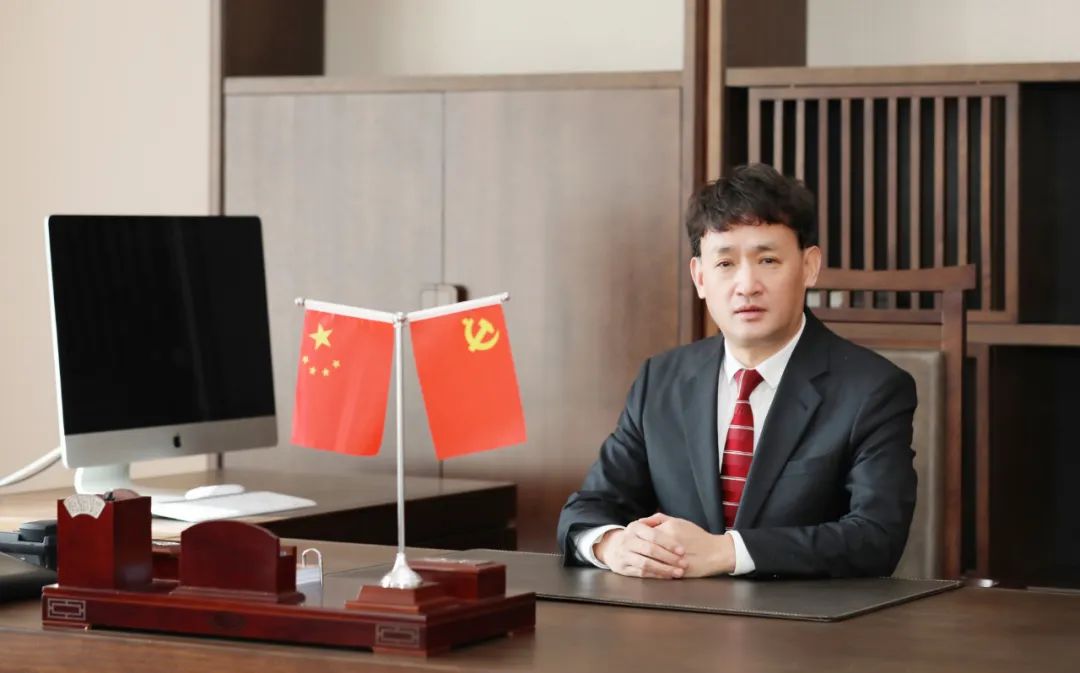 双双获奖 喜事连连｜ 安博(中国)乳业集团荣获“河南省知名品牌”奖，董事长关晓彦荣膺“2022年度品牌人物”