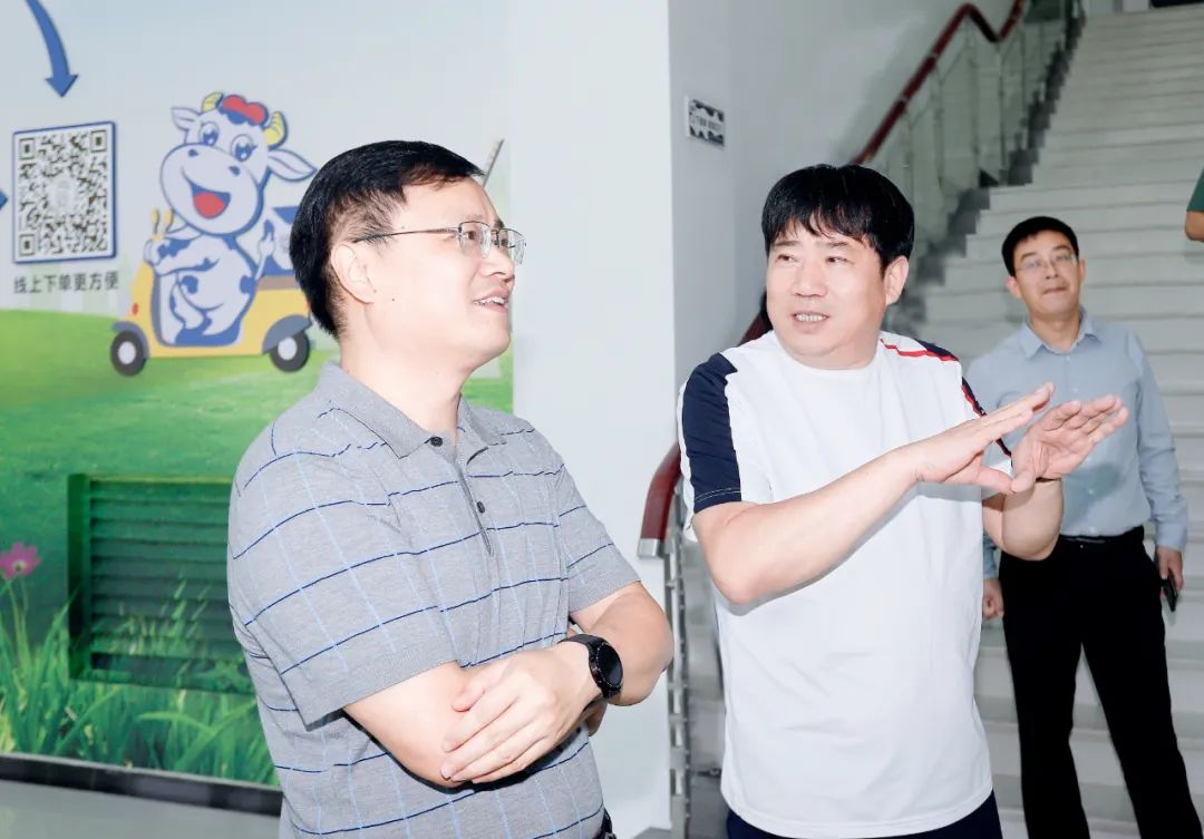 快讯｜社旗县人民政府县长关文波一行莅临安博(中国)乳业集团参观考察