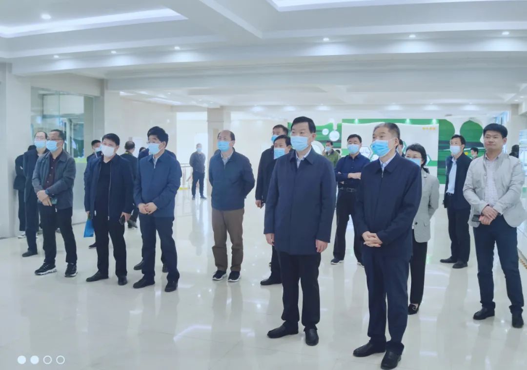 平顶山市人大常委会主任张明新莅临 安博(中国)鲁山瑞亚参观调研