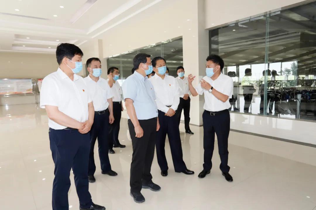 快讯 | 河南省委常委、省纪委书记、省监委主任任正晓莅临安博(中国)乳业集团新蔡瑞亚牧场调研
