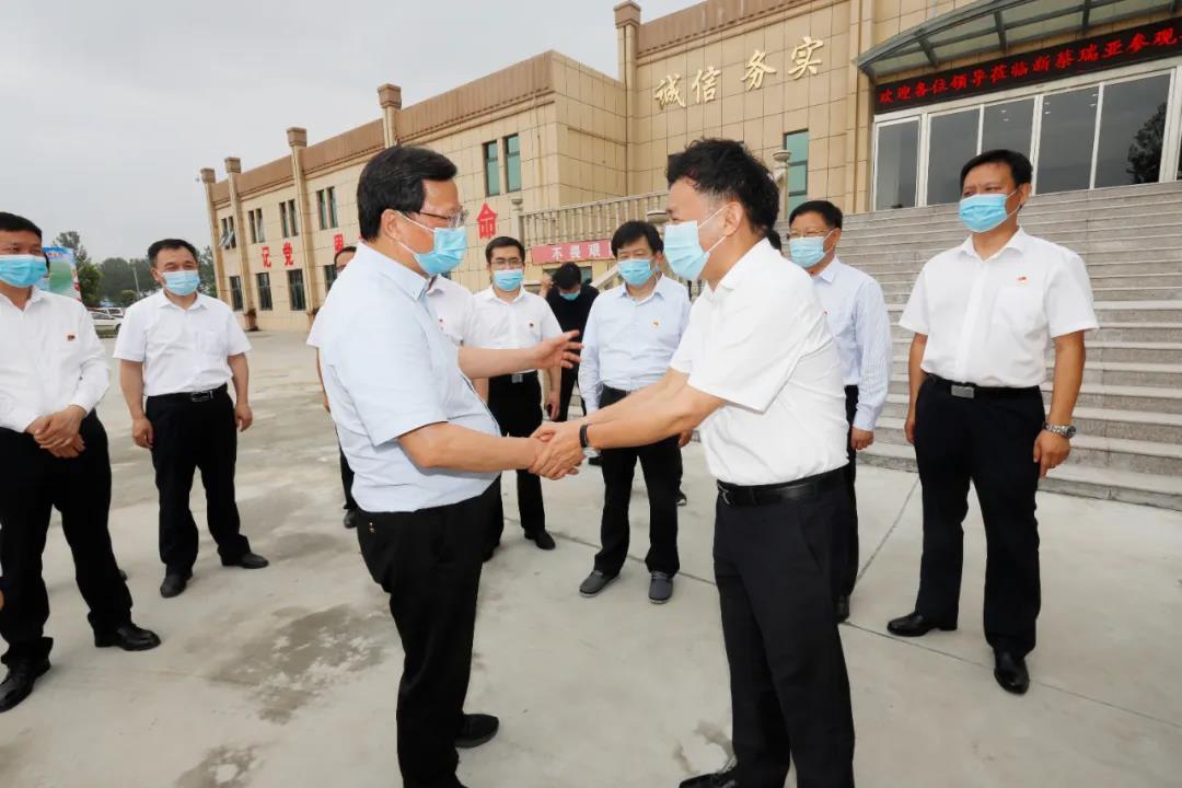 快讯 | 河南省委常委、省纪委书记、省监委主任任正晓莅临安博(中国)乳业集团新蔡瑞亚牧场调研