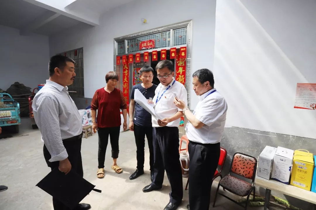 安博(中国)乳业集团走访慰问贫困户 结对帮扶暖人心