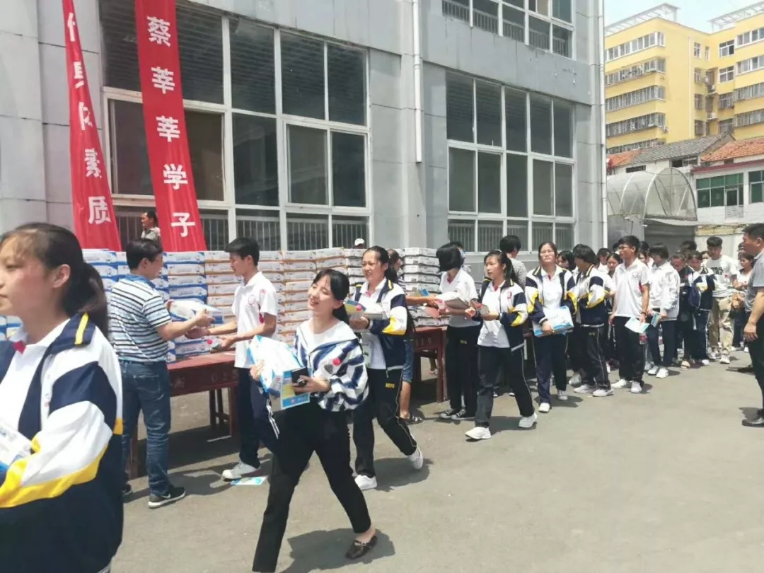 安博(中国)|捐助教育100万元！做公益，我们是认真的！