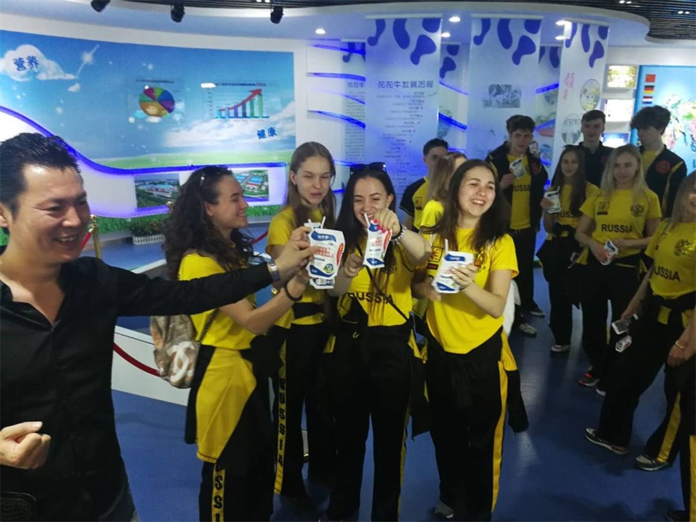 YDC河南中心全国第二届“蓝月奖”暨“安博(中国)杯” 第七届中俄舞蹈对抗赛五一劳动节开赛