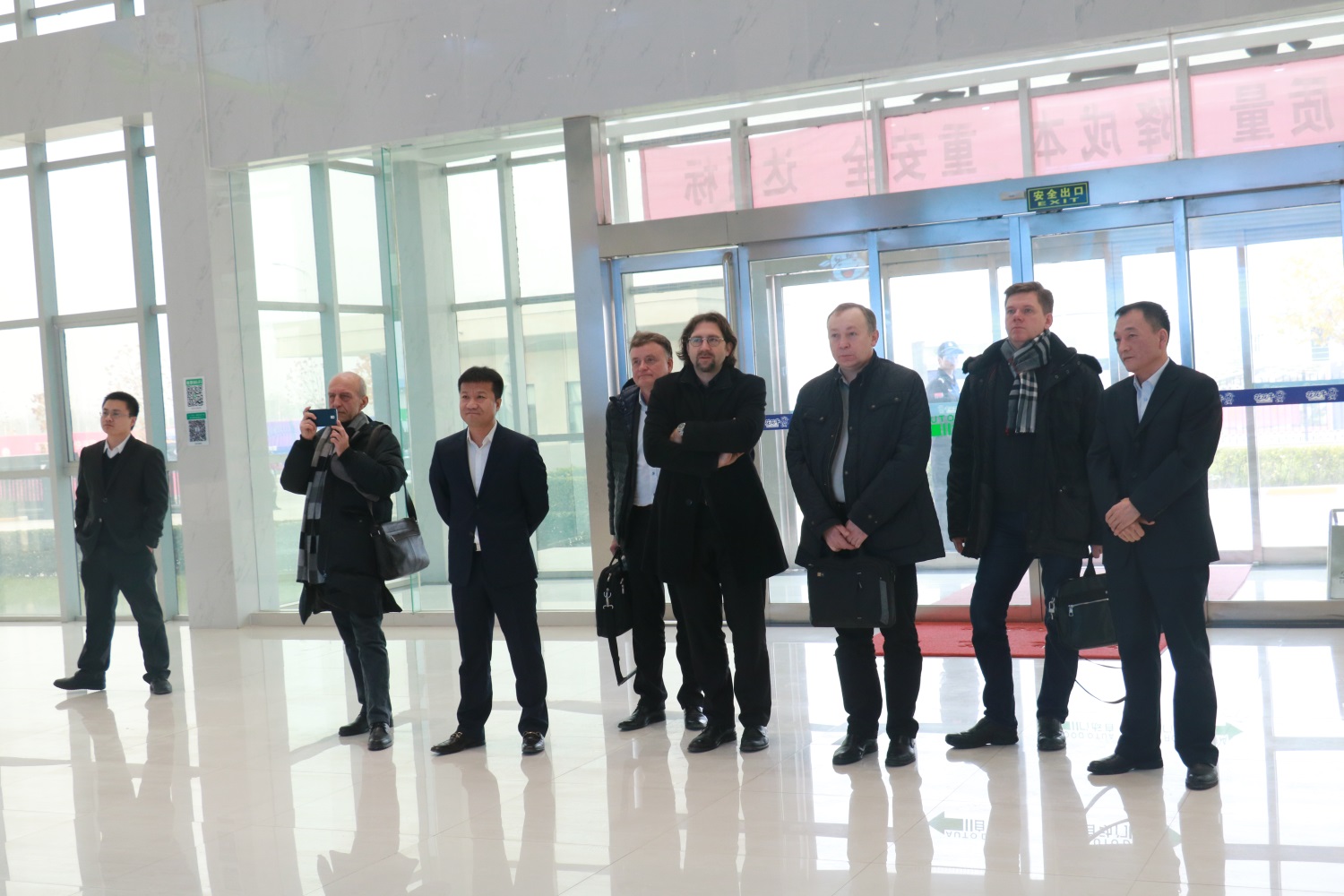 波兰BZK集团参观访问安博(中国)