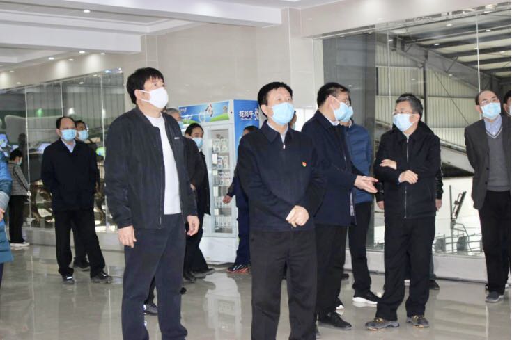 平顶山市委书记周斌一行莅临安博(中国)乳业集团 鲁山瑞亚牧业有限公司调研疫情防控和复工复产情况