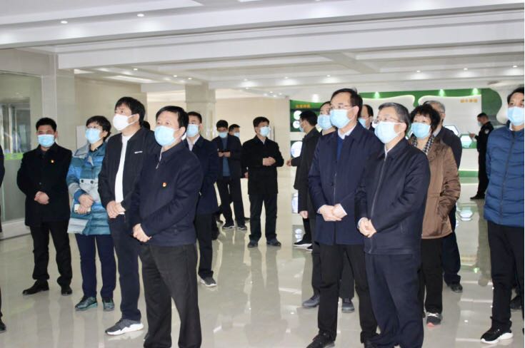 平顶山市委书记周斌一行莅临安博(中国)乳业集团 鲁山瑞亚牧业有限公司调研疫情防控和复工复产情况