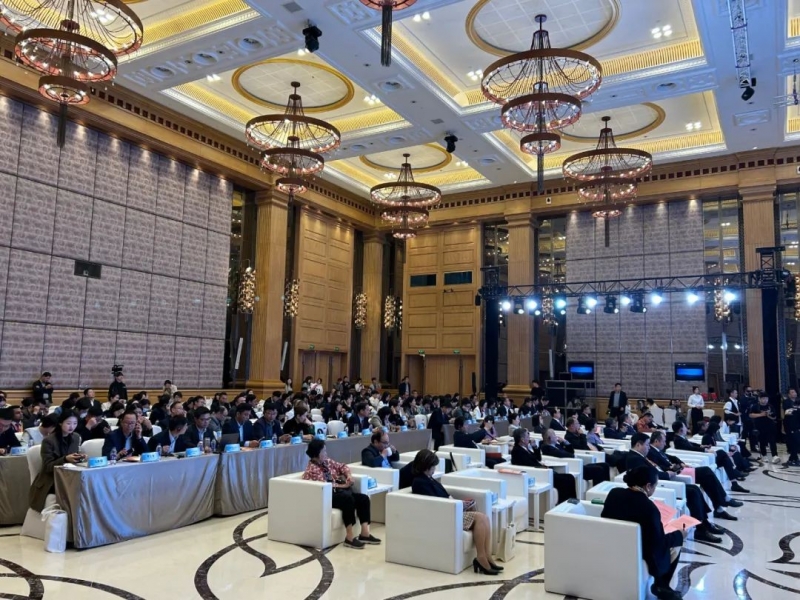 快讯丨安博(中国)乳业集团亮相中国(河南)—东盟人文交流月启幕会