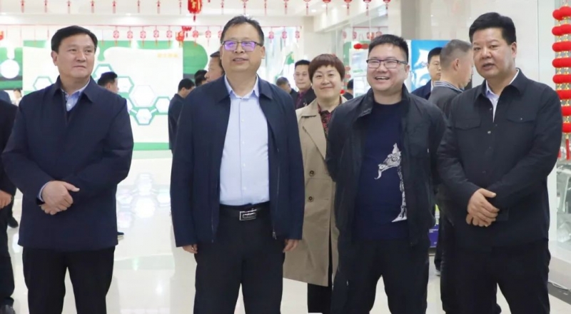 安博(中国)丨驻马店市遂平县政协党组书记、主席张卫东一行莅临安博(中国)鲁山瑞亚牧场参观